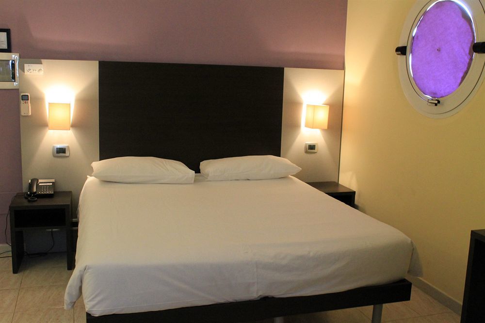 Idria Hotel Тиволи Экстерьер фото