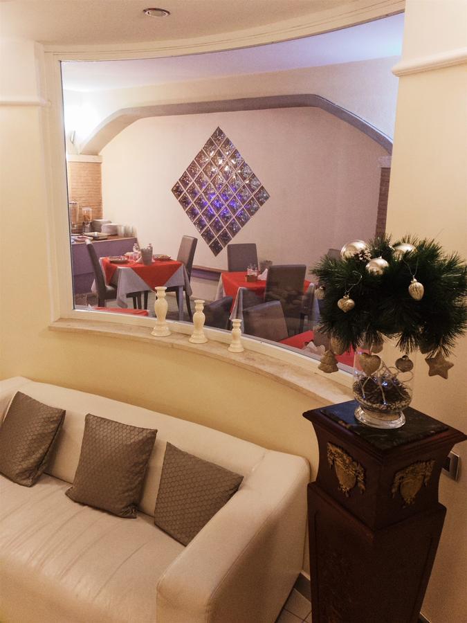 Idria Hotel Тиволи Экстерьер фото