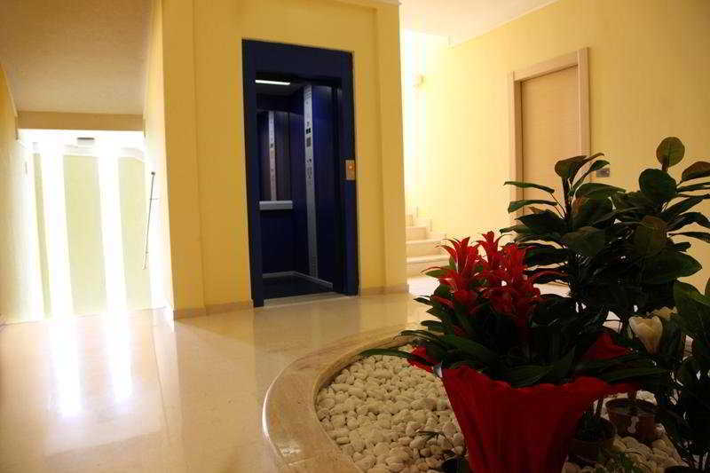 Idria Hotel Тиволи Экстерьер фото
